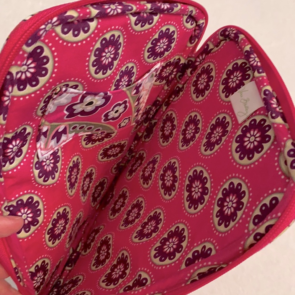 {VB} Vera Bradley | Very Berry Paisley Quilted E-Reader Sleeve Case (11485-063) - Picture 9 of 16